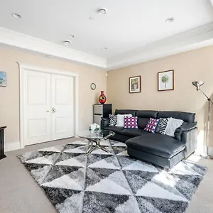 Cozy 3-bedroom In Vancouver